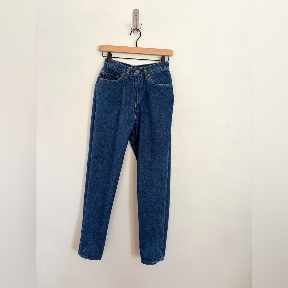 Vintage Levi’s Jeans Straight Leg medium wash size 8